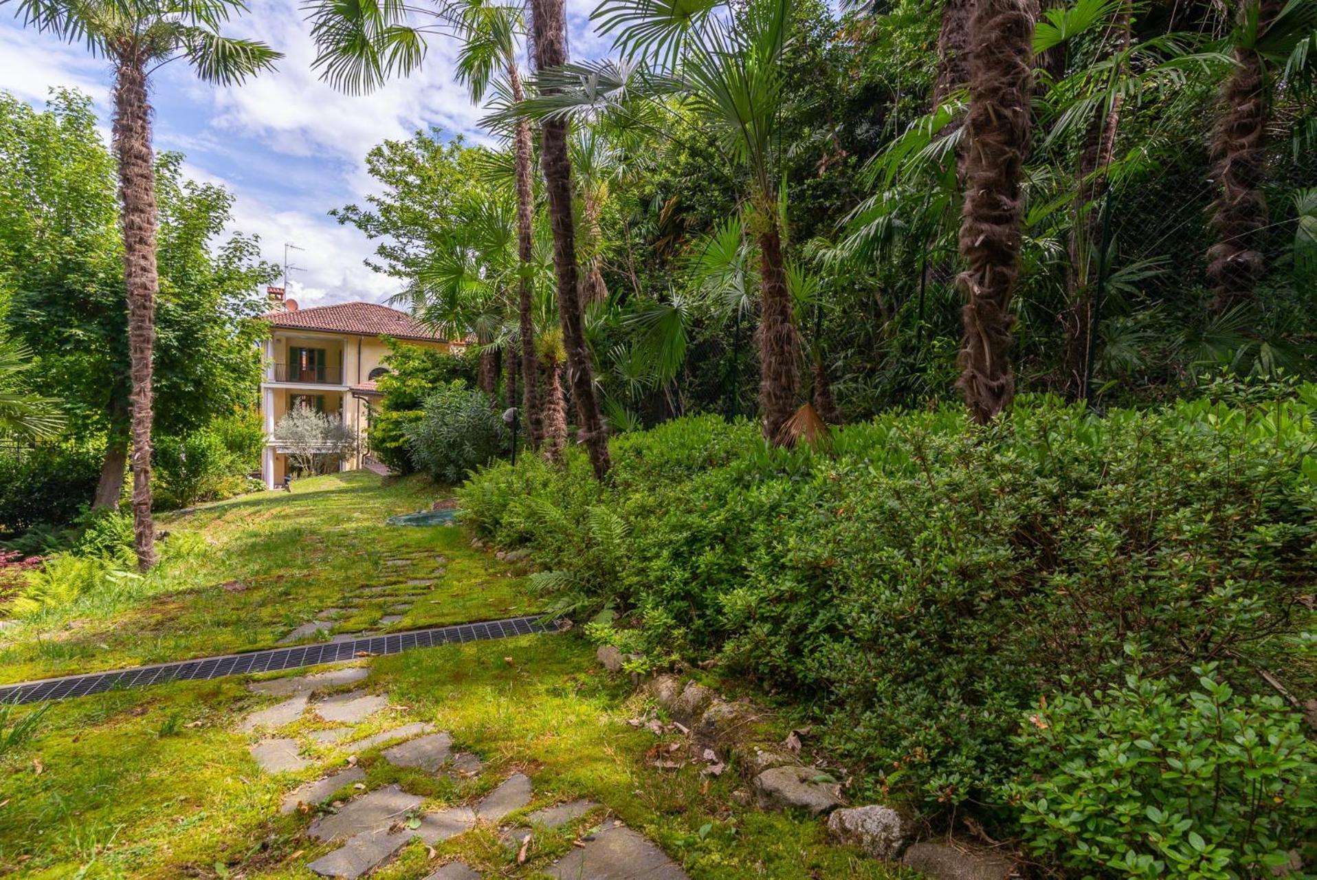 L'Ortensia Della Villa Isabella, Camera Con Vista Lago, Balcone Sul Parco E Bagno Esclusivo All'Esterno Della Camera Stresa Exteriör bild
