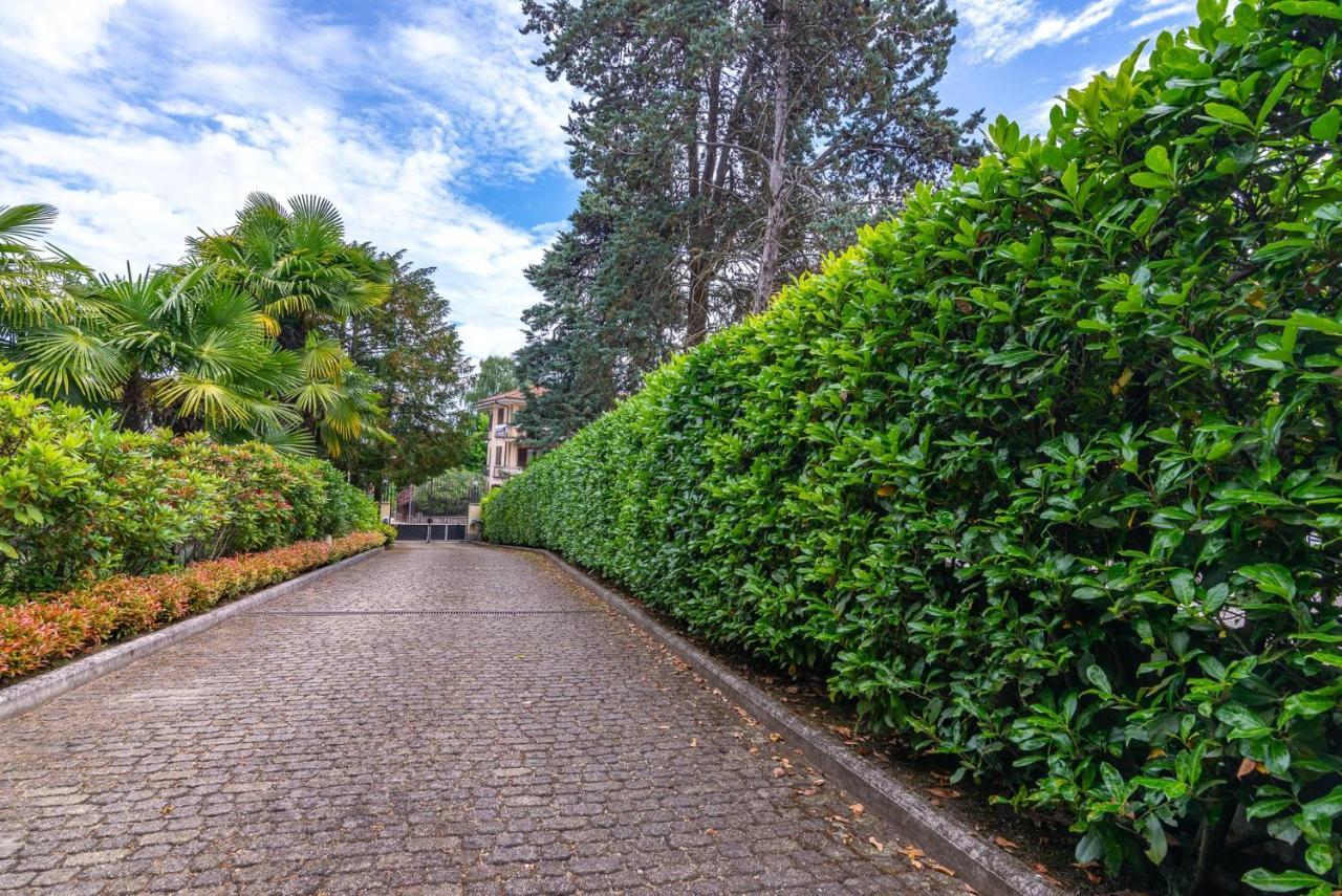 L'Ortensia Della Villa Isabella, Camera Con Vista Lago, Balcone Sul Parco E Bagno Esclusivo All'Esterno Della Camera Stresa Exteriör bild